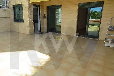 image-HZw61iAlBwD-0