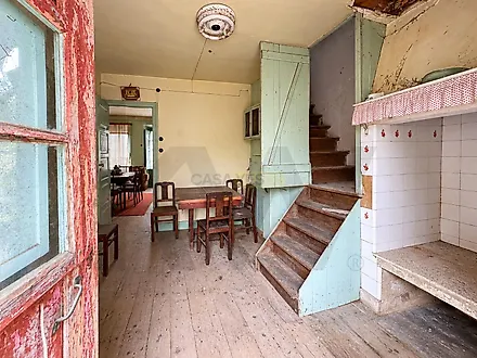 image-EITXjRBOUai-0