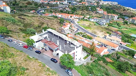 image-9GqETMQ7k6J-0
