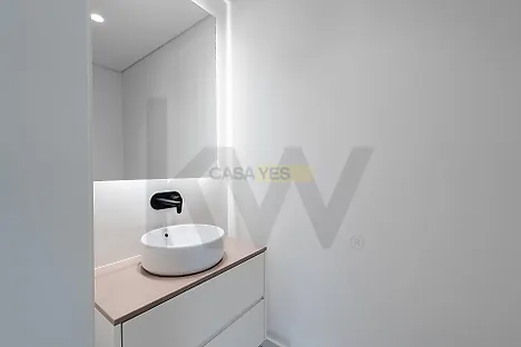 image-FkbqD4njIkl-0