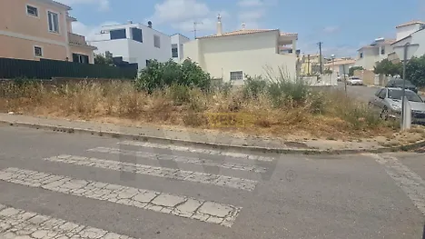 Land for sale in Portimão, Portugal — €180,000