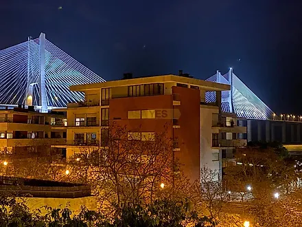 image-48p7lfzfjYF-0