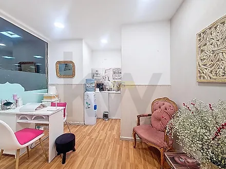 image-Iy5YBr0TJ4Z-0