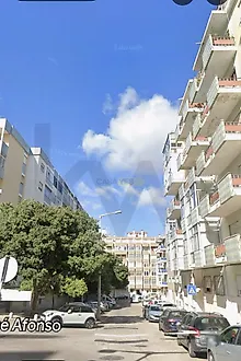 image-3qVFPhbzoMg-0