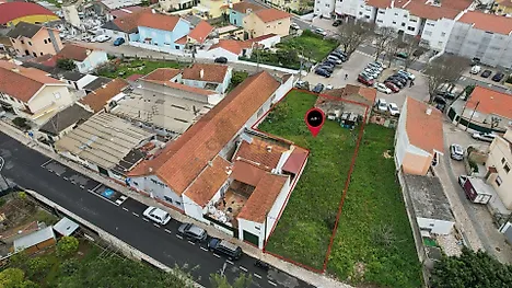 Land for sale in Cascais, Portugal — €309,900