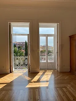 image-Lqe8nCiklAR-0