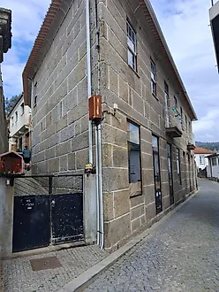 image-Ga3p0e9iLSo-0