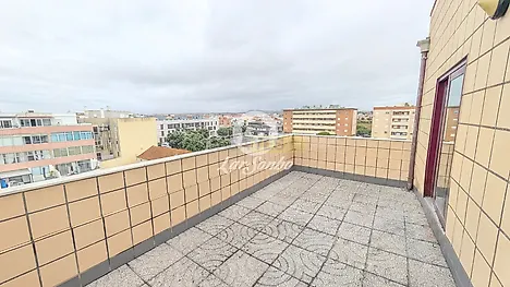 image-DxLQSy4rvFS-0