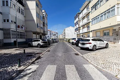 image-CTFSr7Gtx0x-0