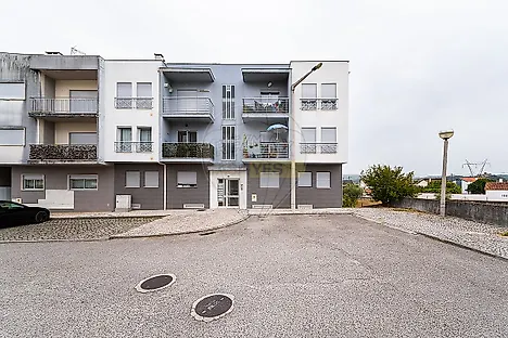 image-Ce10alnZfWu-0