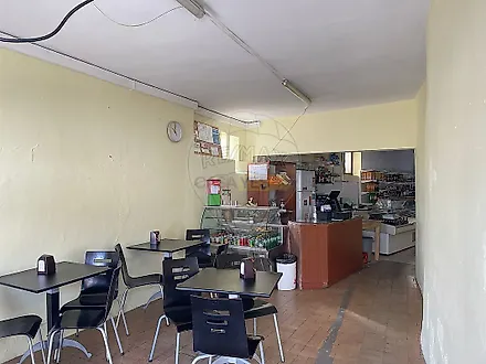 image-H9X2di6VdAb-0