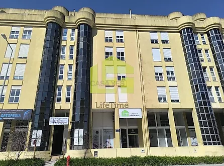 image-7adRmugnPXb-0