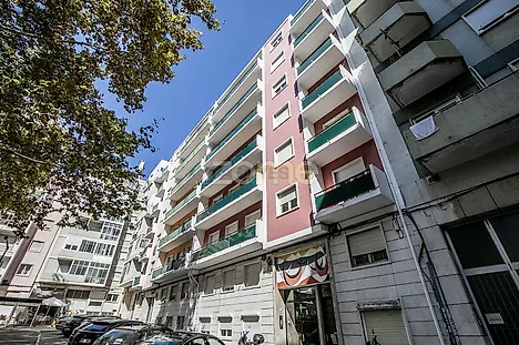 image-9ouRlVhLZvr-0