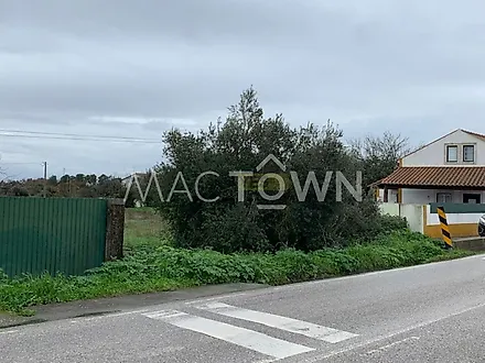 Land for sale in Torres Novas, Portugal — €59,950