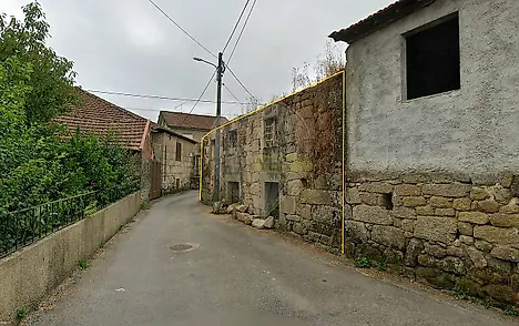 image-HTLPO7p3sM8-0