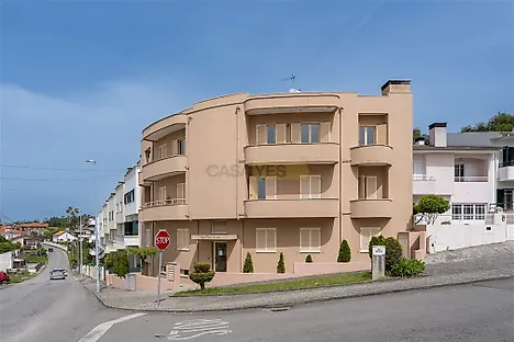 image-LnBOAUxGCUX-0