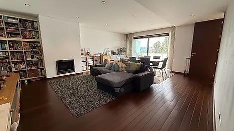 image-HHrj2wgs4MX-0