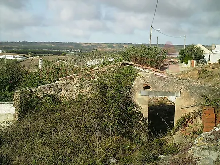 Land for sale in Lourinhã, Portugal — €75,000