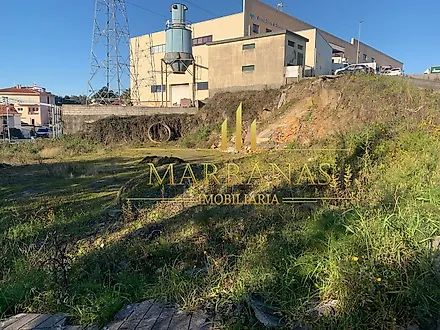 Land for sale in Paredes, Portugal — €90,000