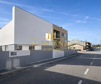 image-G8hdpj98DzL-0