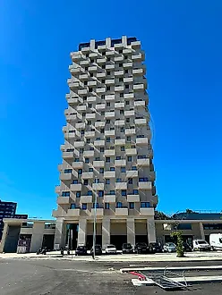 image-HkXR21CqGq7-0