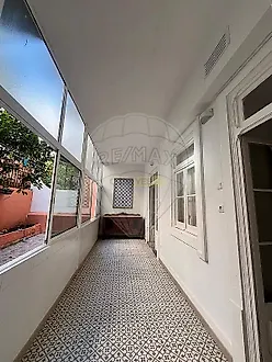 image-DljiAytSldM-0