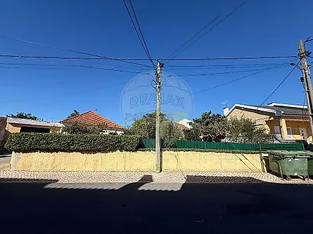 image-FEVZFLPORFn-0