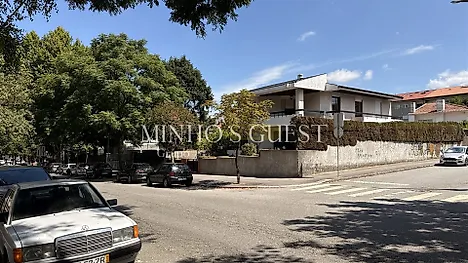 image-G1KClNZytre-0