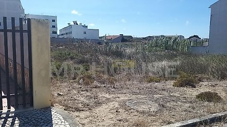 Land for sale in Alcobaça, Portugal — €75,000