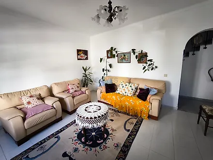 image-Ij6FY48Heji-0