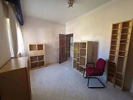image-Jb5wK7L7KTm-0