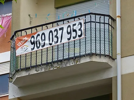 image-Cr8rL890prk-0