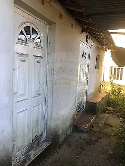 image-2KmyuQoeiH3-0