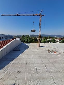 image-JoJHUtqDs5C-0