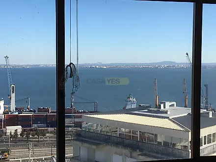 image-6JgYkmlXcmH-0