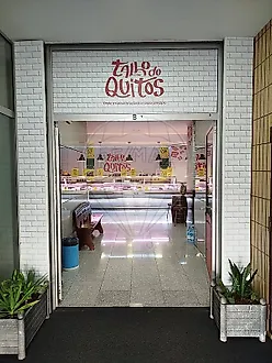 image-7CBoeTfO7Rs-0