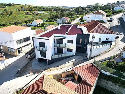 image-CWTRgbahWEu-0