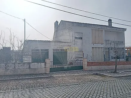 image-6tU9qLuyjuM-0