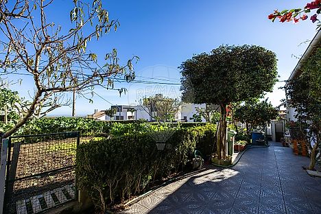 Land for sale in Odivelas, Portugal — €180,000
