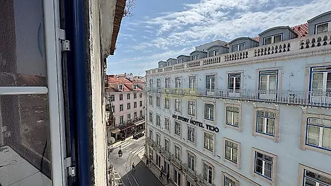 image-ENmb97E2N6R-0