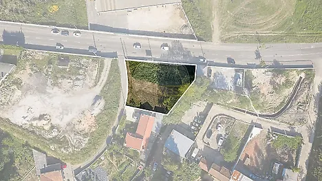 image-LsACZrDBUMG-0