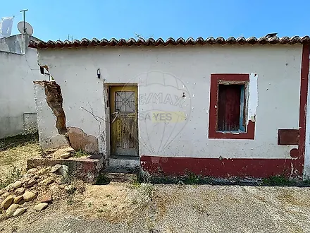 image-C9O81ULTFOl-0
