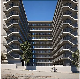 image-68lvUy3eBKX-0