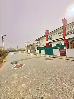 image-FqlyGUXfHGO-0
