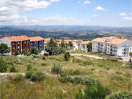 Land for sale in Covilhã, Portugal — €1,000,500
