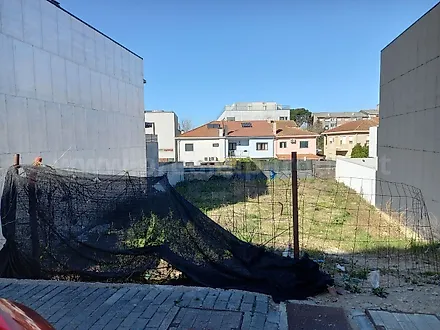 Land for sale in Matosinhos, Portugal — €160,000