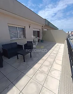 image-3NIKFPrDiiO-0