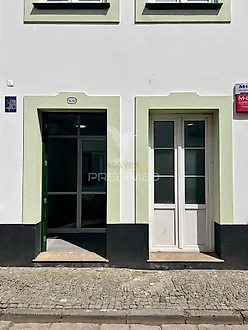 image-oej7HzAKek-0