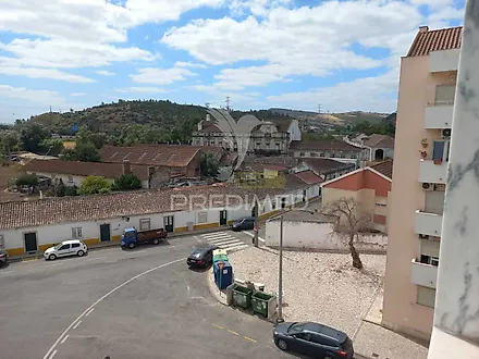 image-5hBIVznpgg-0