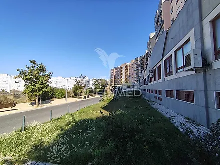 image-GqqietSd8LJ-0